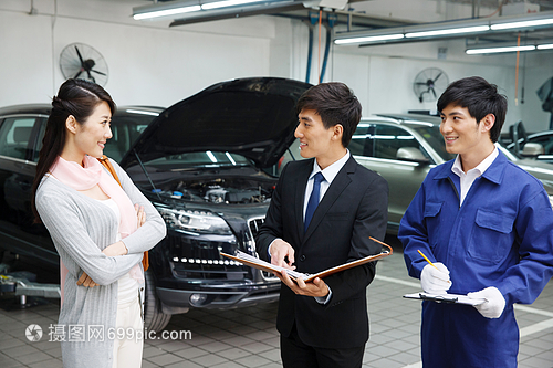 一輛車與一個(gè)握手——當(dāng)青年女銷售遇上企業(yè)高管